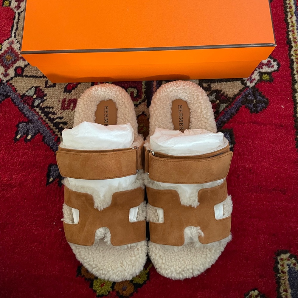 📍Sold📍Brand new Hermes Chypre sandals